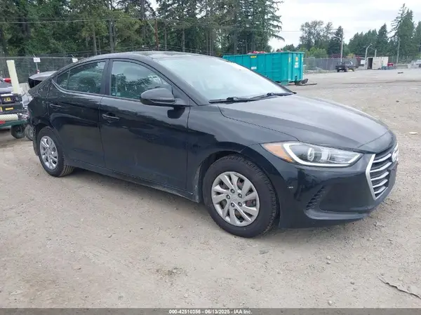 KMHD74LF3HU394811 2017 HYUNDAI ELANTRA - Image 1