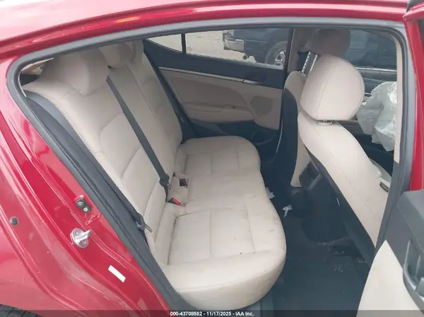 KMHD74LF3HU422364 2017 HYUNDAI ELANTRA - Image 8