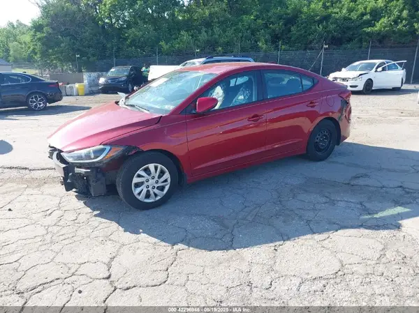 KMHD74LF3HU423353 2017 HYUNDAI ELANTRA - Image 2