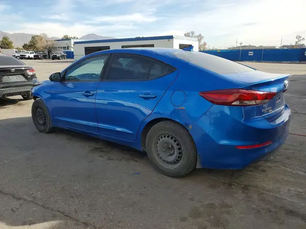 KMHD74LF3HU424695 2017 HYUNDAI ELANTRA - Image 2