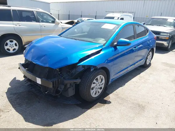 KMHD74LF3JU470226 2018 HYUNDAI ELANTRA - Image 2