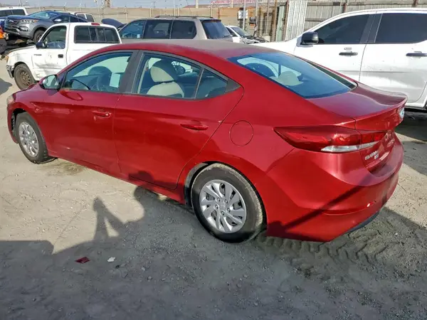 KMHD74LF3JU478200 2018 HYUNDAI ELANTRA - Image 2