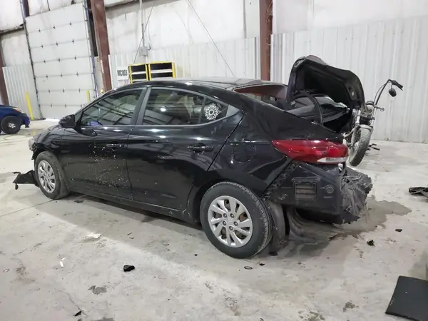 KMHD74LF3JU519294 2018 HYUNDAI ELANTRA - Image 2