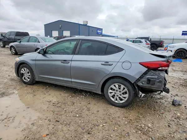 KMHD74LF3JU556104 2018 HYUNDAI ELANTRA - Image 2
