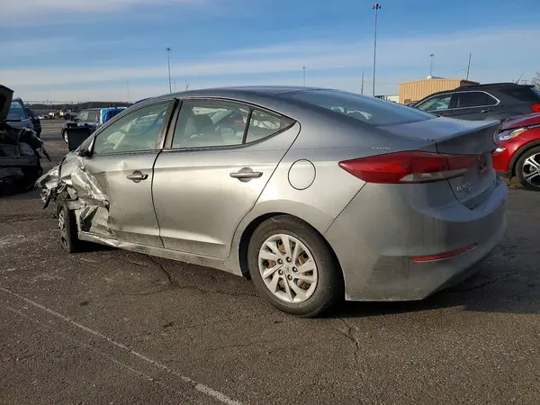KMHD74LF3JU582038 2018 HYUNDAI ELANTRA - Image 2