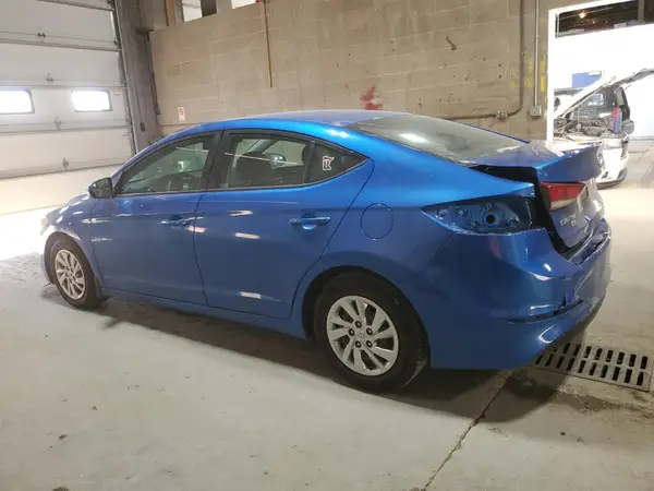 KMHD74LF3JU582332 2018 HYUNDAI ELANTRA - Image 2
