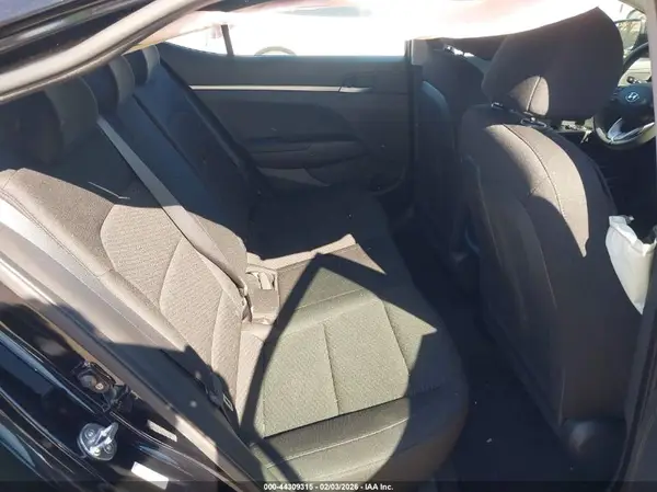 KMHD74LF3KU757597 2019 HYUNDAI ELANTRA - Image 8
