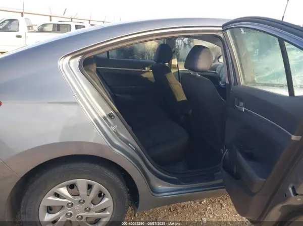 KMHD74LF3KU759530 2019 HYUNDAI ELANTRA - Image 8