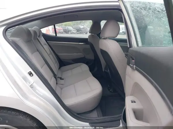 KMHD74LF3KU785769 2019 HYUNDAI ELANTRA - Image 8