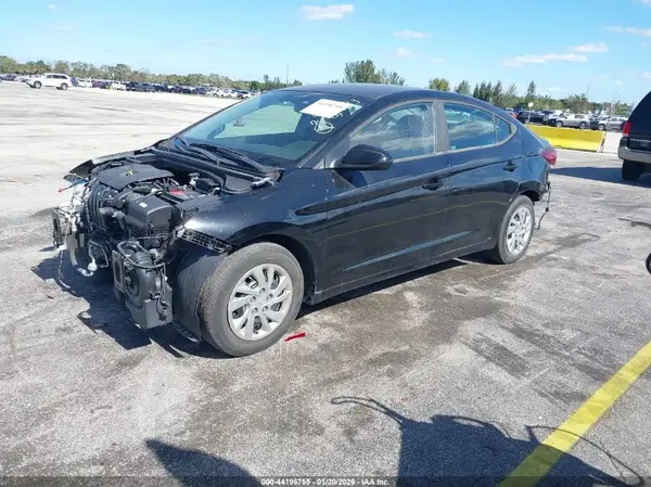KMHD74LF3KU792303 2019 HYUNDAI ELANTRA - Image 2