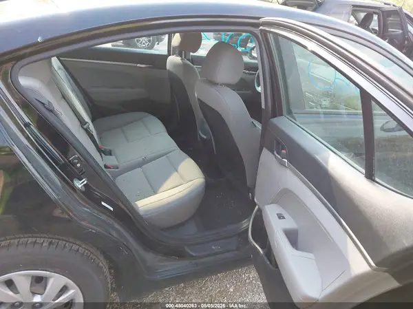 KMHD74LF3KU844318 2019 HYUNDAI ELANTRA - Image 8