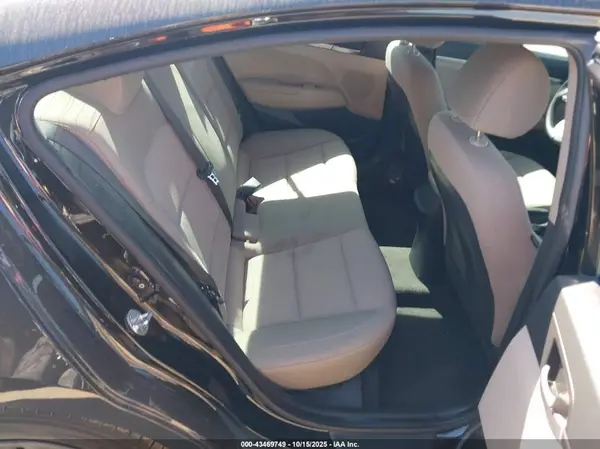 KMHD74LF3KU853424 2019 HYUNDAI ELANTRA - Image 8