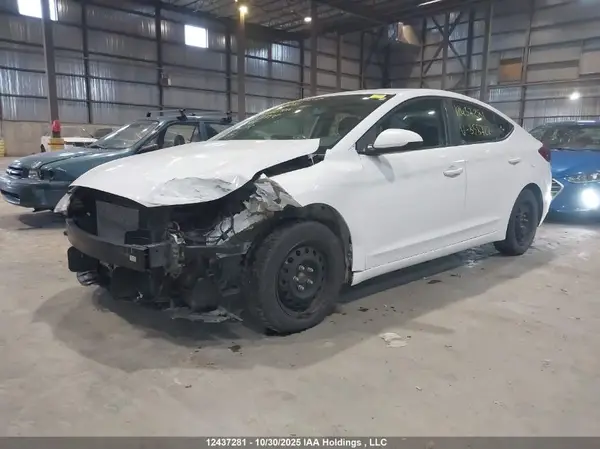 KMHD74LF3KU858722 2019 HYUNDAI ELANTRA - Image 2