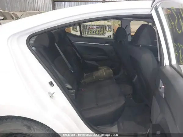KMHD74LF3KU858722 2019 HYUNDAI ELANTRA - Image 8