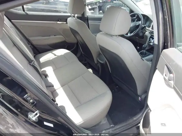 KMHD74LF3KU859904 2019 HYUNDAI ELANTRA - Image 8