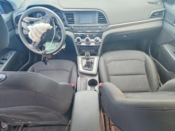KMHD74LF3KU882678 2019 HYUNDAI ELANTRA - Image 8