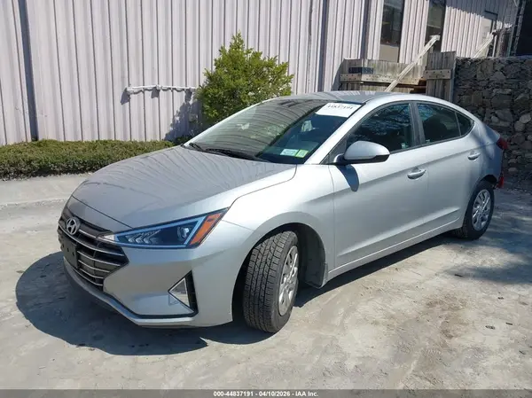 KMHD74LF3LU079077 2020 HYUNDAI ELANTRA - Image 2