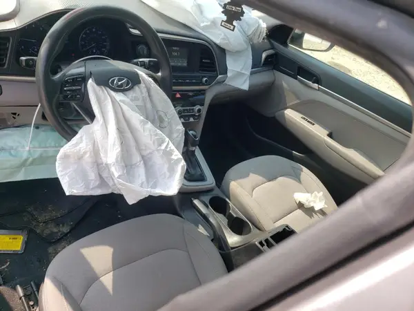 KMHD74LF3LU083985 2020 HYUNDAI ELANTRA - Image 8