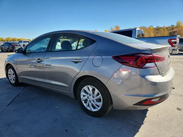 KMHD74LF3LU898977 2020 HYUNDAI ELANTRA - Image 2