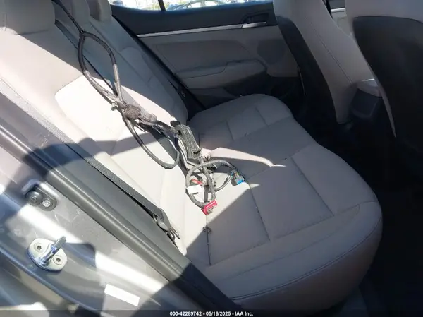 KMHD74LF3LU901845 2020 HYUNDAI ELANTRA - Image 8