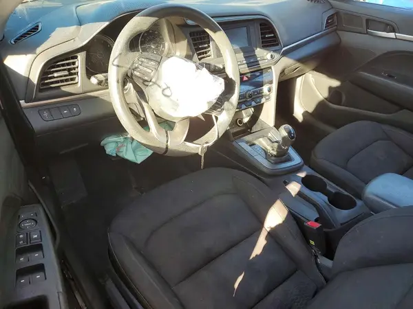 KMHD74LF3LU917690 2020 HYUNDAI ELANTRA - Image 8