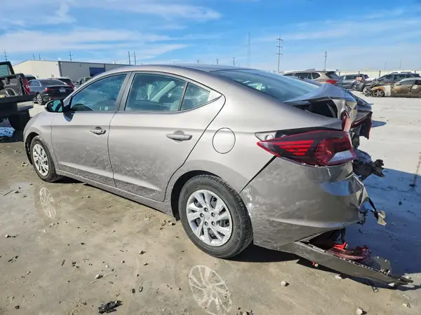 KMHD74LF3LU919214 2020 HYUNDAI ELANTRA - Image 2