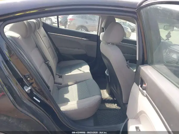KMHD74LF3LU953914 2020 HYUNDAI ELANTRA - Image 8