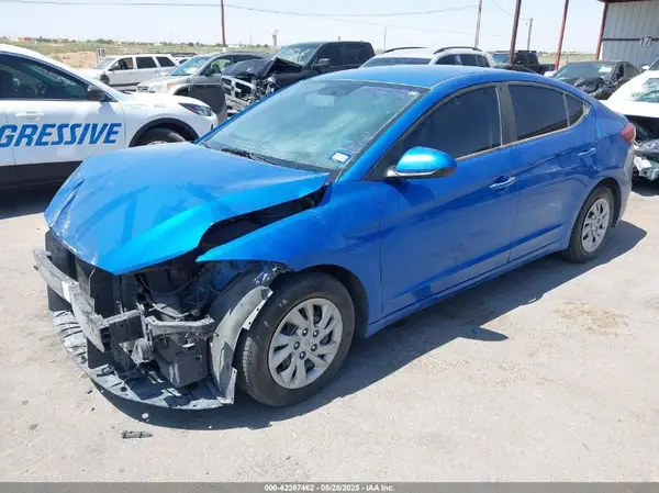 KMHD74LF4HU067110 2017 HYUNDAI ELANTRA - Image 2