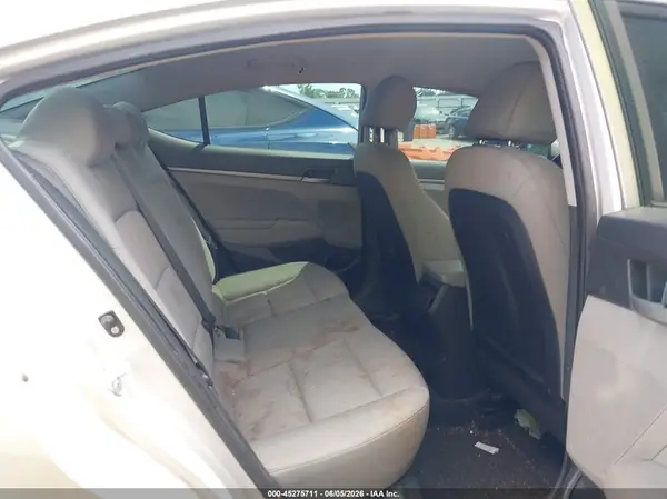 KMHD74LF4HU073232 2017 HYUNDAI ELANTRA - Image 8
