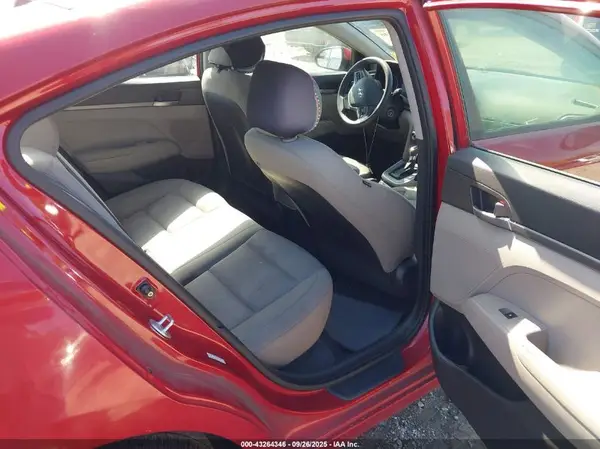 KMHD74LF4HU073635 2017 HYUNDAI ELANTRA - Image 8