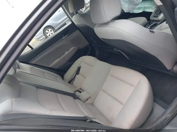 KMHD74LF4HU078933 2017 HYUNDAI ELANTRA - Image 8