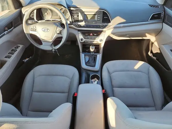 KMHD74LF4HU086790 2017 HYUNDAI ELANTRA - Image 8