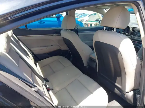 KMHD74LF4HU089608 2017 HYUNDAI ELANTRA - Image 8