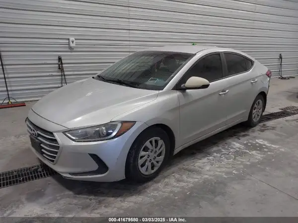 KMHD74LF4HU091357 2017 HYUNDAI ELANTRA - Image 2