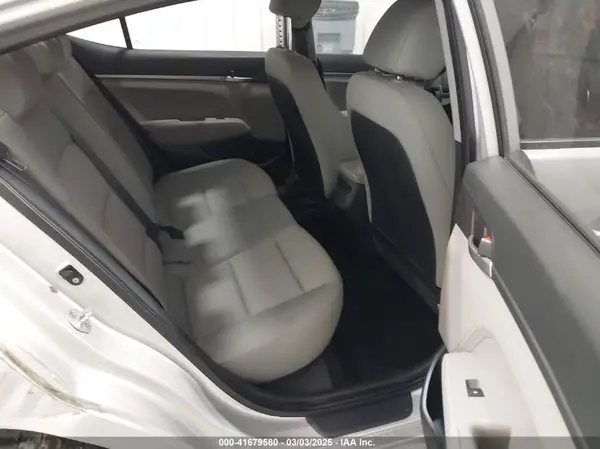 KMHD74LF4HU091357 2017 HYUNDAI ELANTRA - Image 8