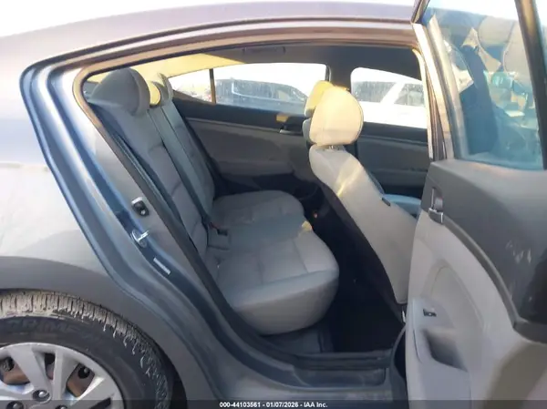 KMHD74LF4HU098180 2017 HYUNDAI ELANTRA - Image 8