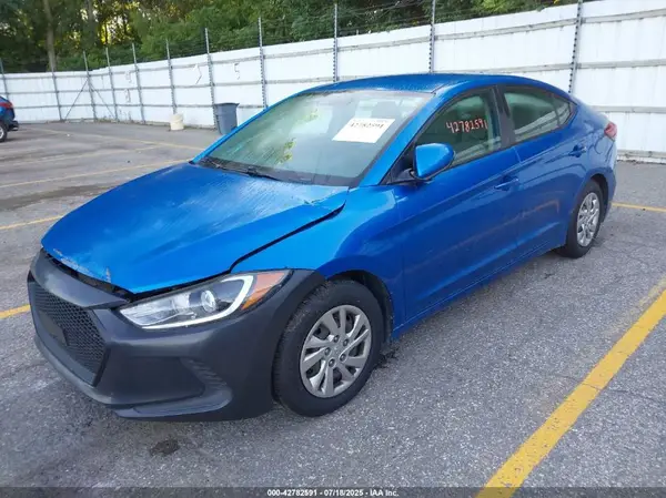 KMHD74LF4HU101272 2017 HYUNDAI ELANTRA - Image 2