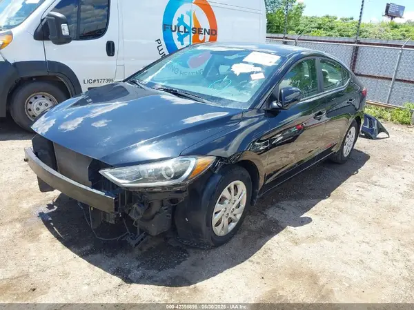 KMHD74LF4HU116645 2017 HYUNDAI ELANTRA - Image 2