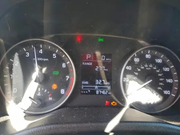 KMHD74LF4HU117391 2017 HYUNDAI ELANTRA - Image 8