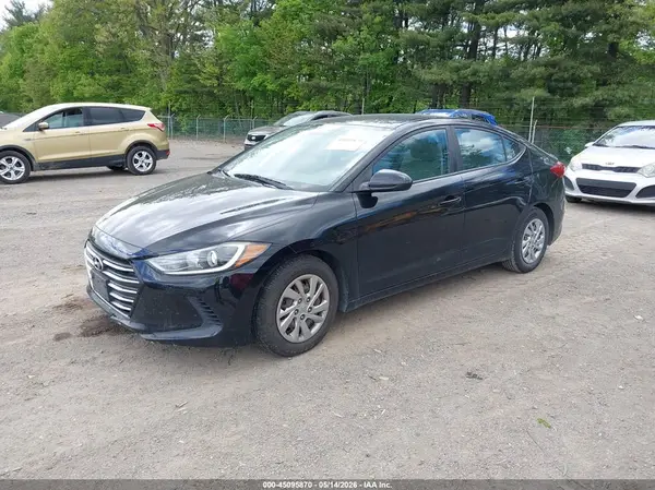 KMHD74LF4HU118363 2017 HYUNDAI ELANTRA - Image 2