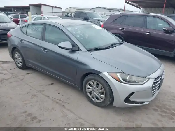 KMHD74LF4HU154523 2017 HYUNDAI ELANTRA - Image 1