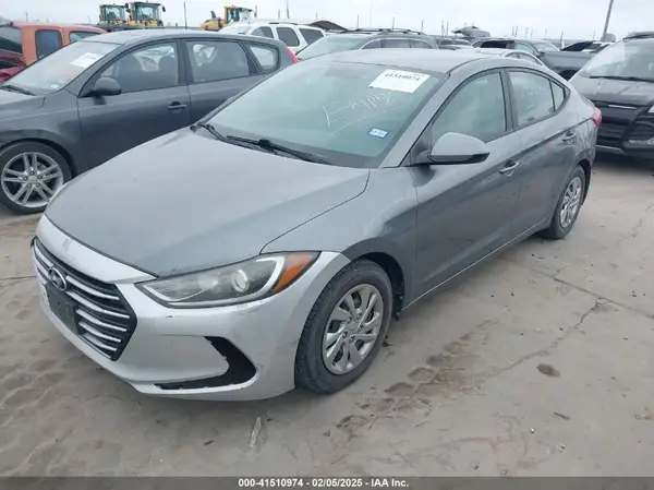 KMHD74LF4HU154523 2017 HYUNDAI ELANTRA - Image 2