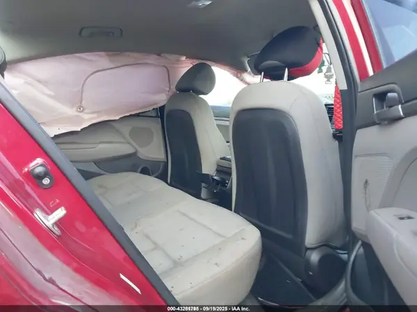 KMHD74LF4HU189577 2017 HYUNDAI ELANTRA - Image 8