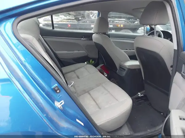 KMHD74LF4HU301181 2017 HYUNDAI ELANTRA - Image 8