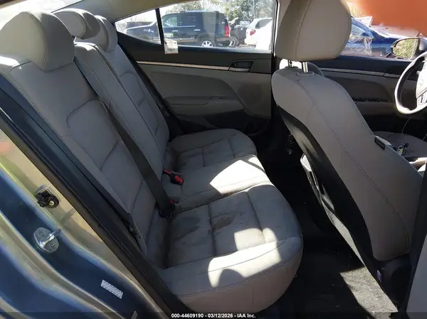 KMHD74LF4HU318093 2017 HYUNDAI ELANTRA - Image 8