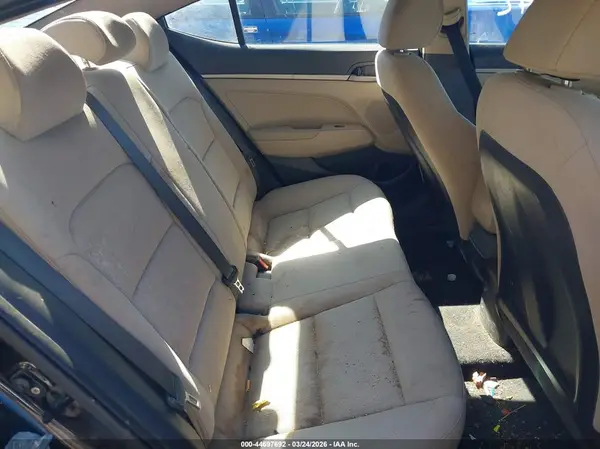 KMHD74LF4HU321009 2017 HYUNDAI ELANTRA - Image 8