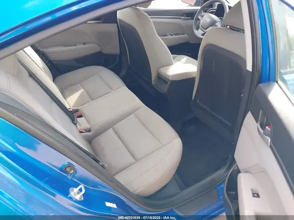 KMHD74LF4HU337839 2017 HYUNDAI ELANTRA - Image 8