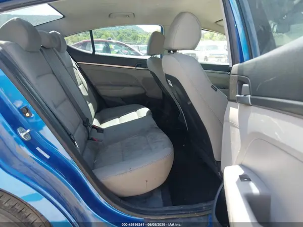 KMHD74LF4HU338876 2017 HYUNDAI ELANTRA - Image 8
