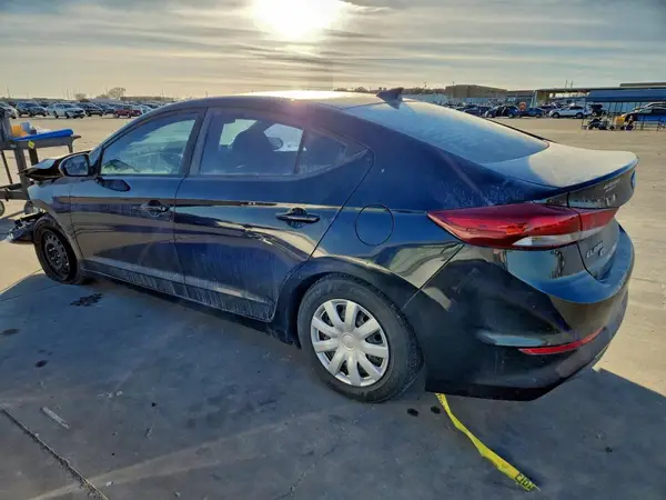 KMHD74LF4HU367343 2017 HYUNDAI ELANTRA - Image 2