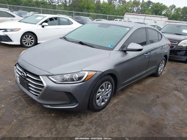 KMHD74LF4HU371389 2017 HYUNDAI ELANTRA - Image 2